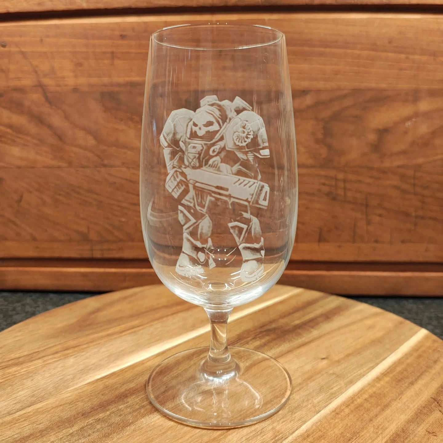 Ölglas 48 cl i kristallin med personlig gravyr – present till ölälskare
